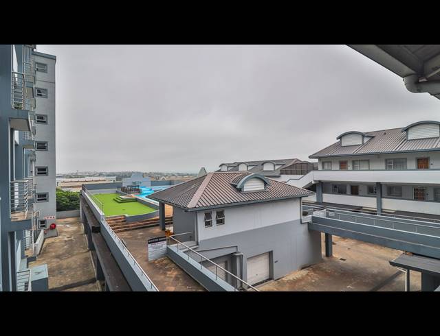 1 BEDROOM APARTMENT FOR SALE IN UMHLANGA RIDGE